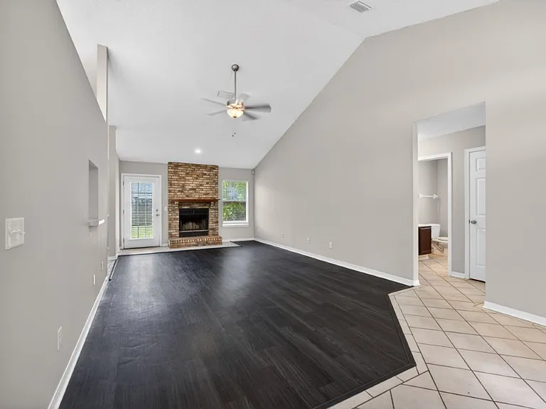 3550 Sheldrake Dr — Photo 8