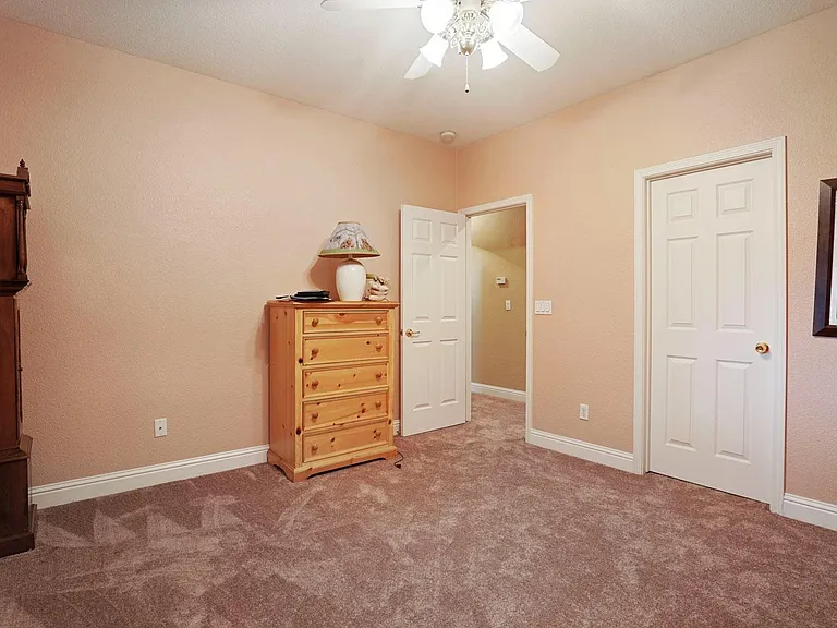 549 Glenbriar Cir — Photo 15