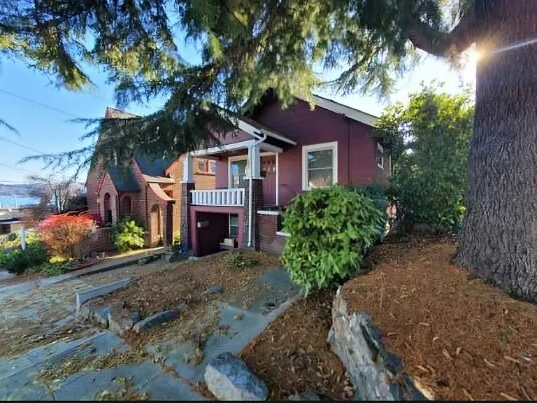 Facing the duplex on 6th Street.