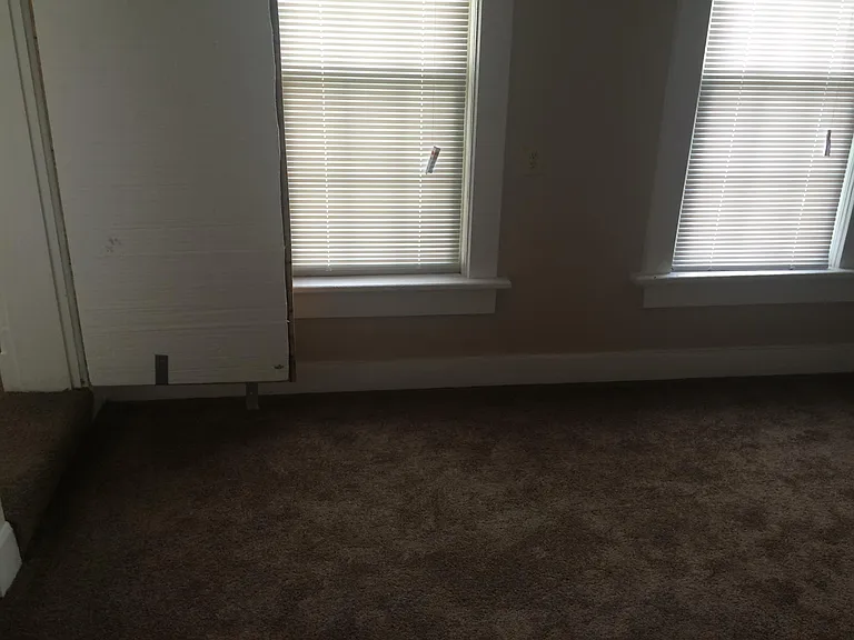 229 James St — Photo 13