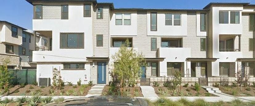 2nd image of 2953 W Lincoln Ave Unit 6