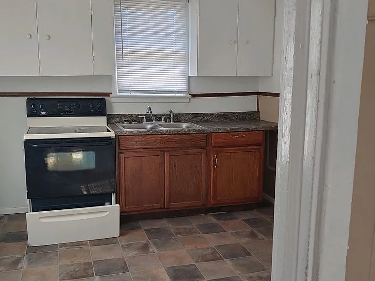 1200 Old Sunbury Rd — Photo 4