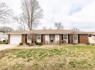 1011 W Harnett St, Mascoutah, IL