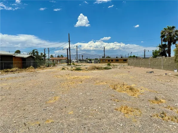 610 W McWilliams Ave, Las Vegas, NV 89106