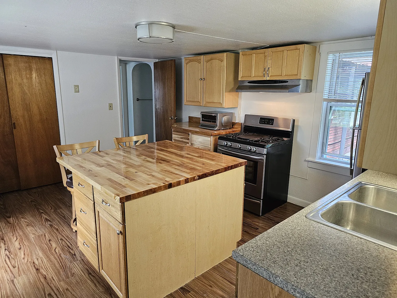 1 bed, 530 sqft, $1,285 — Photo 1