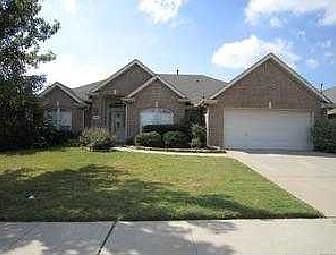 1st image of 4549 Paddington Ln