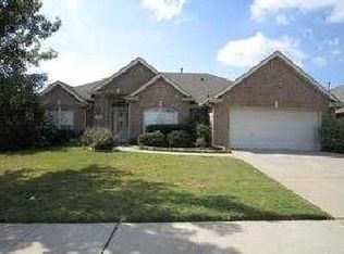 4549 Paddington Ln, Grand Prairie, TX 75052