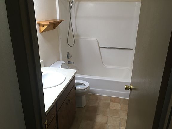 4th image of 4417 Crow Dr