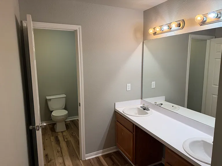 15503 Waldron Cir #B — Photo 14