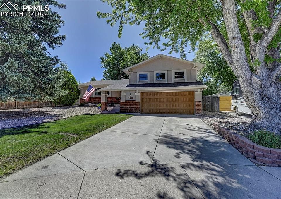 1st image of 5075 Barcelona Way