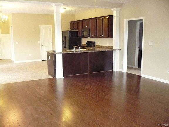 421 N. Paige Greatroom