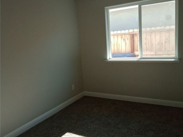 1061 Adell St, Madera, CA 93638