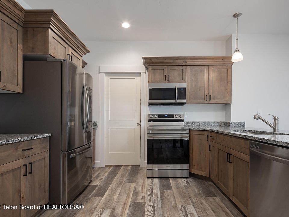 1st image of 302 Snake River Dr Unit 2