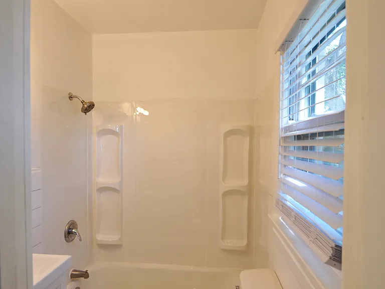 915-925 28th St #919 — Photo 9