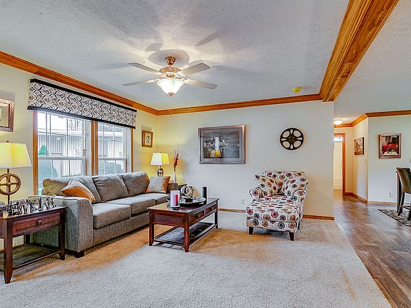 3rd image of 103 Woodcreek Blvd #Lw9dyf