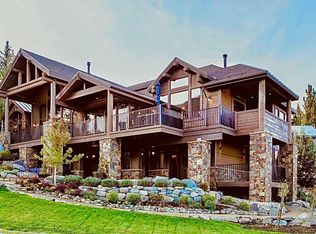 421 Ranch Rd, Mammoth Lakes, CA 93546