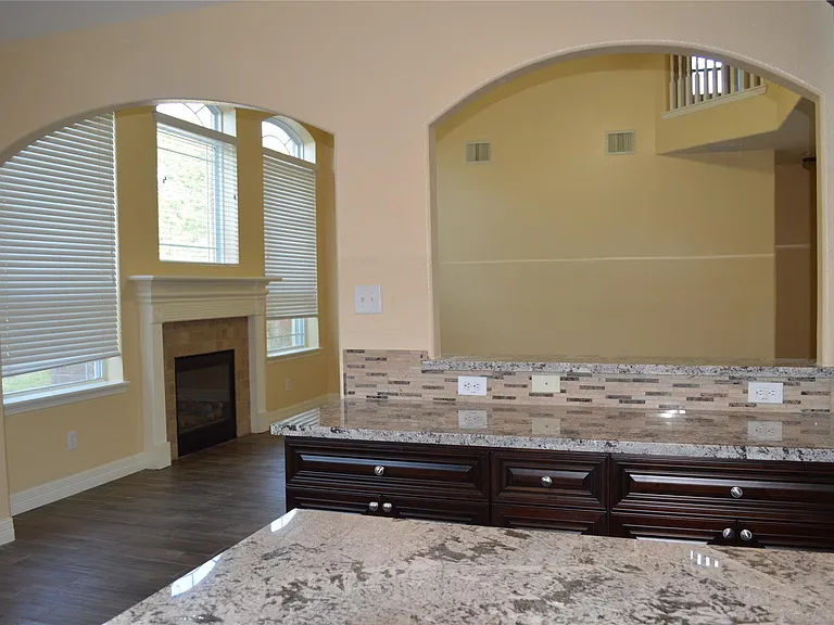 6210 Marble Hollow Ln — Photo 12