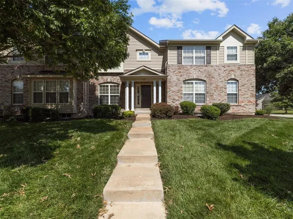 478 Coachgate Ct, Ballwin, MO 63021