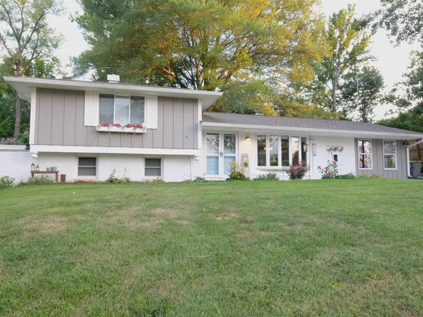 1111 W Meadow Ln, Bloomington, IN 47404