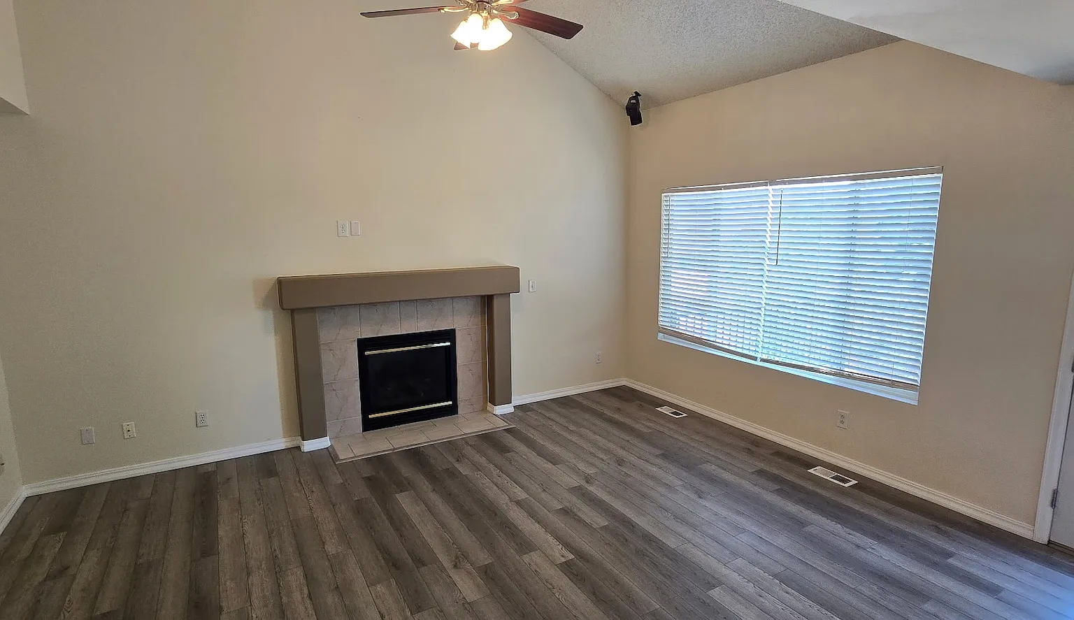 6668 Gooseberry Dr — Photo 4