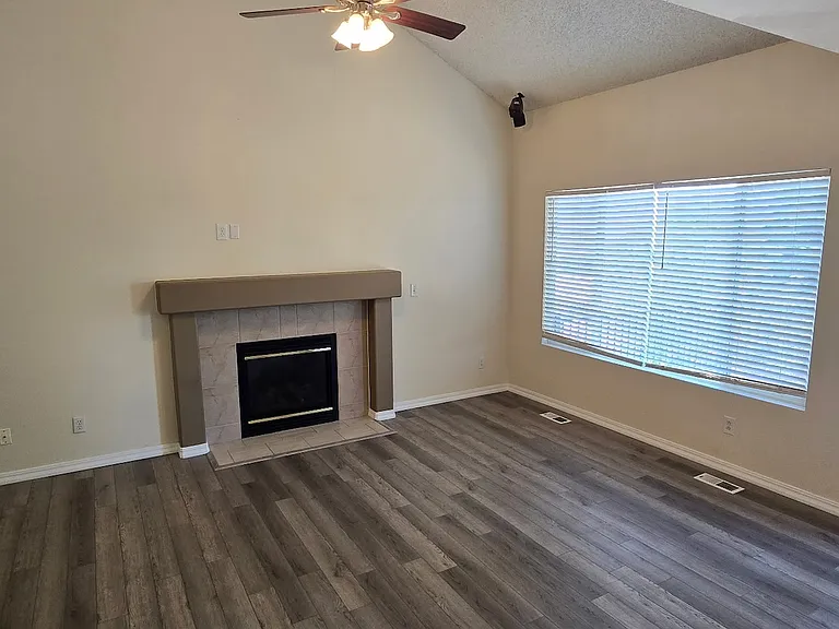6668 Gooseberry Dr — Photo 4
