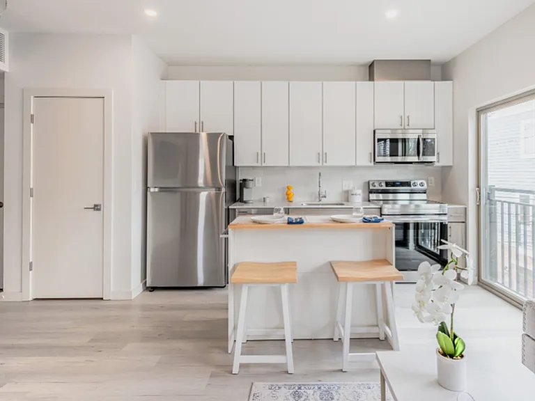 41 West 10