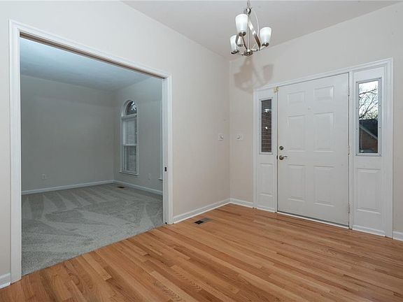 3rd image of 620 San Pedro Dr