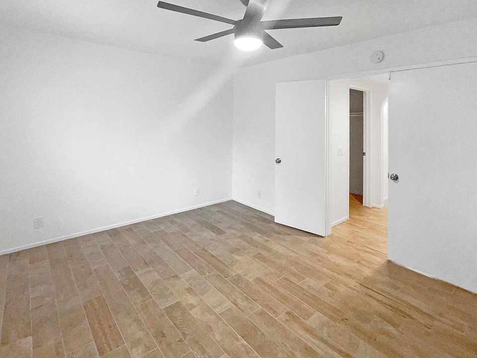 1st image of 26572 Las Palmas APT 2