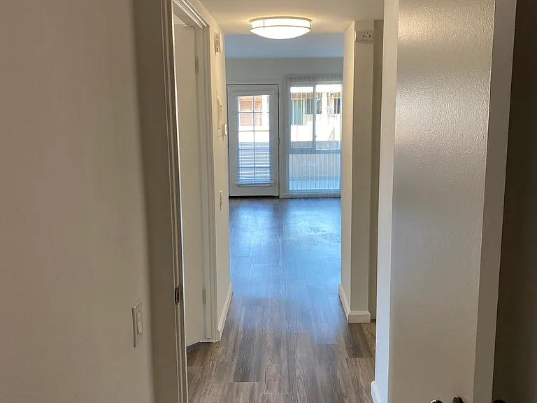 1014 W. Huntington Dr. — Photo 26