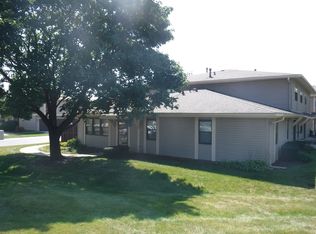 5725 Dutch Mill Ct UNIT C, Hanover Park, IL 60133