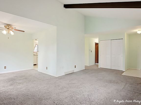 4th image of 4911 W Bromley Dr