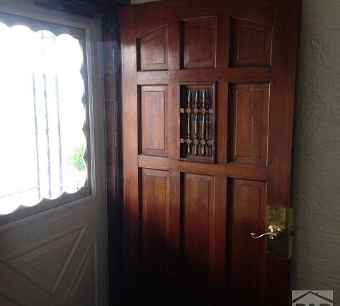 5th image of 2121 E 10th St