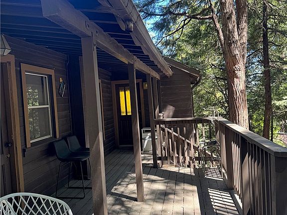 3rd image of 23949 Scenic Dr