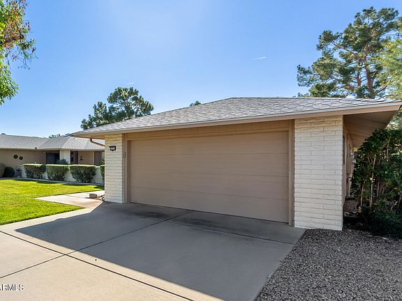 2nd image of 12739 W SHADOW HILLS Drive