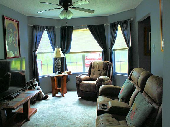 2nd image of 414 Hopper Barker Rd