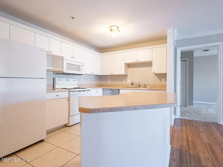 3591 Kernan Blvd #226 — Photo 10