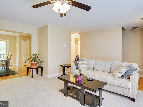 5th image of 10782 Forest Edge Cir