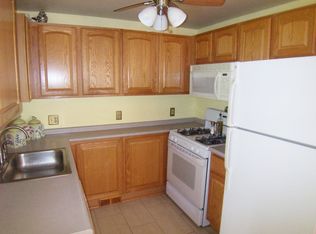 104 Locust Ln, Pittsburgh, PA 15241