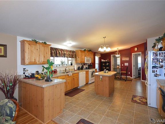 2nd image of 1685 E Magellan Dr