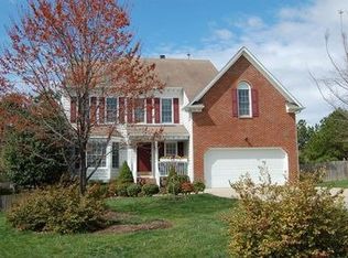 106 Palmer Meadow Ct, Cary, NC 27513
