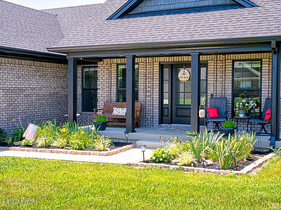 4th image of 127 Hidden Valley Dr