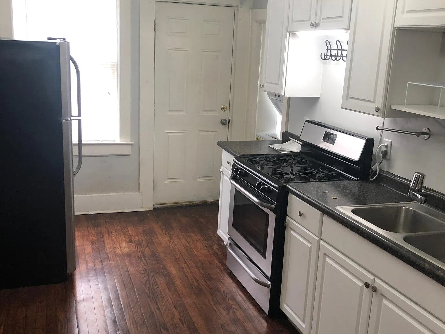 1224 N Main St — Photo 1