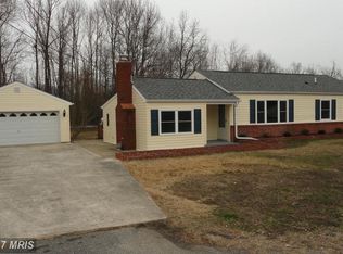 203 Cedar Ln, Edgewater, MD 21037