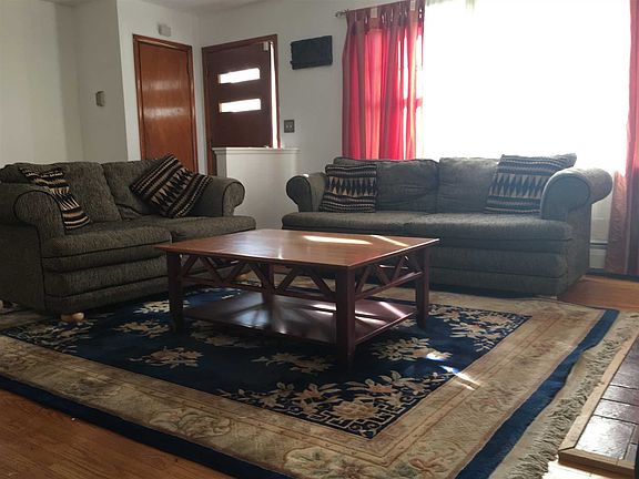 4th image of 2 Birchwood Dr