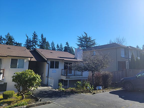 2nd image of 14124 74th Pl NE #D-18