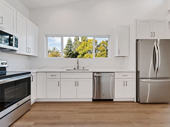 4th image of 3377 A St