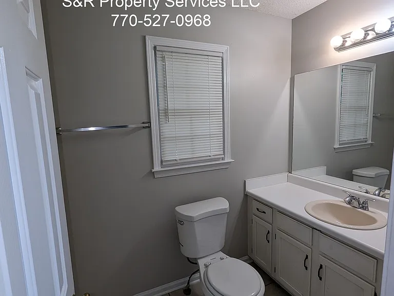 5242 Cherry Hill Ln — Photo 4