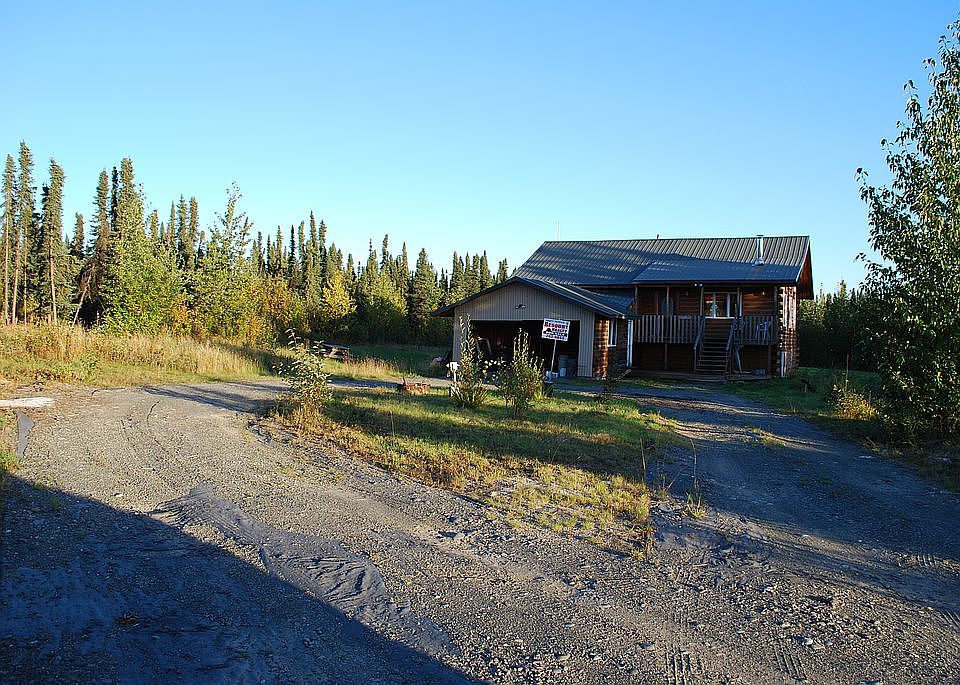 View of driveway