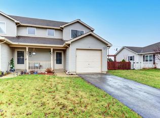 447 Newport Cir, Oswego, IL 60543