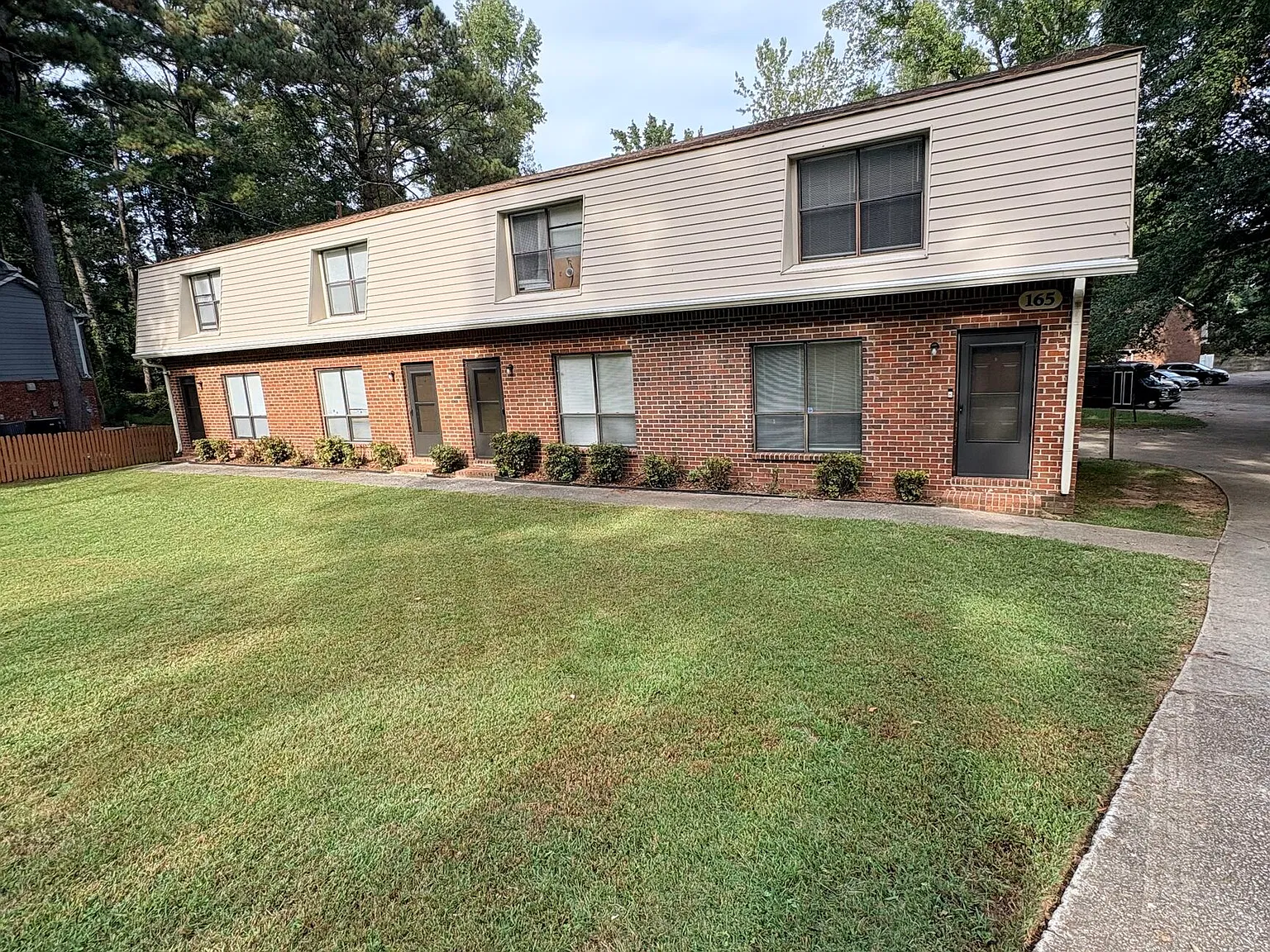 2 bed, 1.5 bath, 1147 sqft, $1,450 — Photo 1